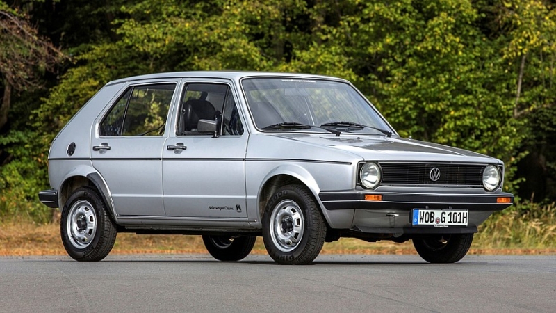 Volkswagen Golf отмечает 50-летие с момента запуска в производство