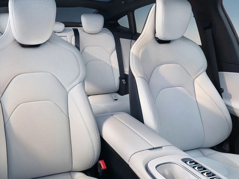 Xiaomi SU7: китайский конкурент Porsche Taycan полностью рассекречен, начались продажи