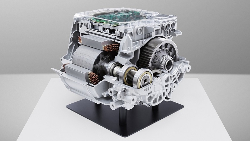 Xiaomi SU7: китайский конкурент Porsche Taycan полностью рассекречен, начались продажи