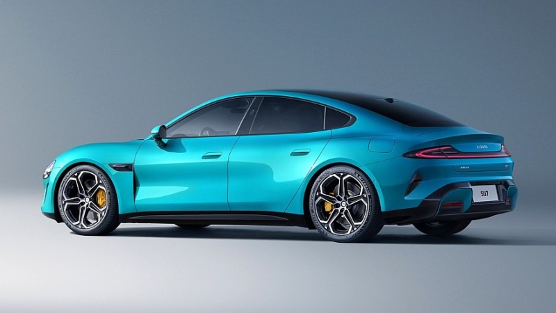 Xiaomi SU7: китайский конкурент Porsche Taycan полностью рассекречен, начались продажи
