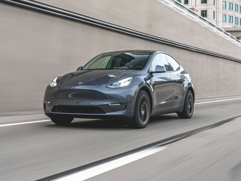 Авито Авто: Tesla еще поборется за лидерство на рынке электромобилей с пробегом