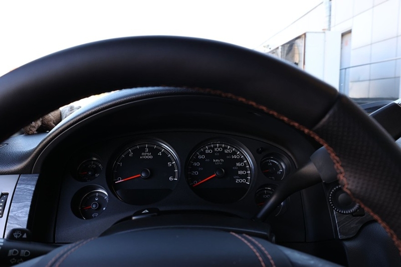 Chevrolet Tahoe III (GMT920) с пробегом: сложнейшие передние крылья и нежный номер рамы