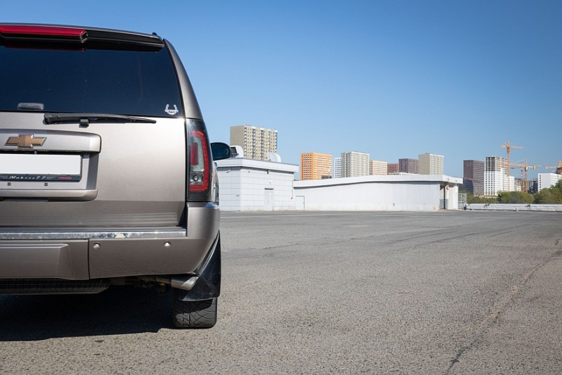 Chevrolet Tahoe III (GMT920) с пробегом: сложнейшие передние крылья и нежный номер рамы