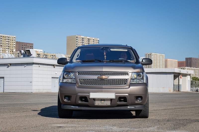 Chevrolet Tahoe III (GMT920) с пробегом: сложнейшие передние крылья и нежный номер рамы