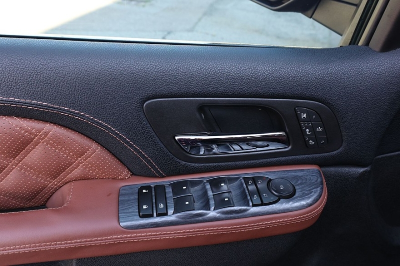 Chevrolet Tahoe III (GMT920) с пробегом: сложнейшие передние крылья и нежный номер рамы