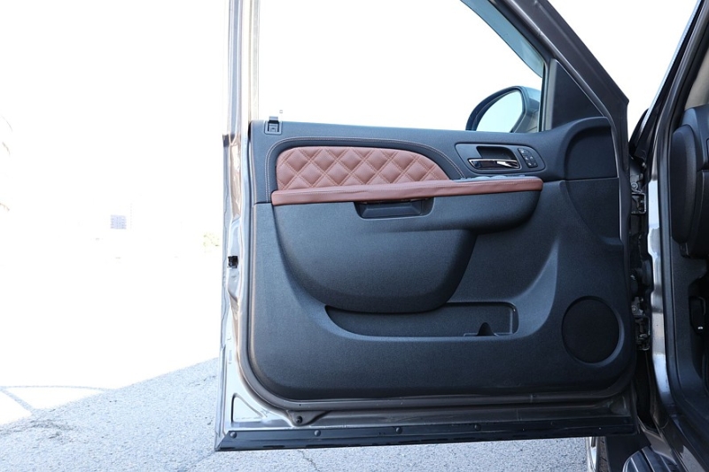 Chevrolet Tahoe III (GMT920) с пробегом: сложнейшие передние крылья и нежный номер рамы