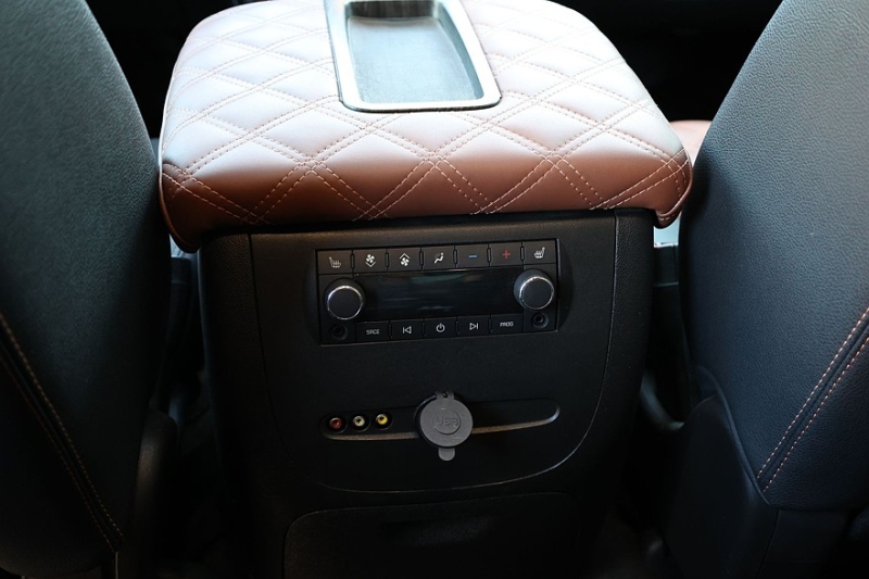 Chevrolet Tahoe III (GMT920) с пробегом: сложнейшие передние крылья и нежный номер рамы