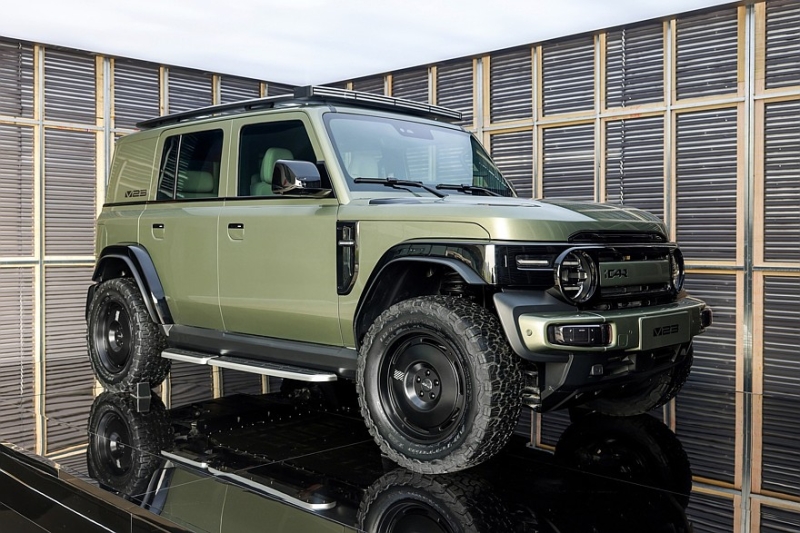 Кроссовер iCar V23 от Chery представлен вместе с родственным кроссвэном iCar X25