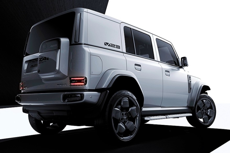 Кроссовер iCar V23 от Chery представлен вместе с родственным кроссвэном iCar X25