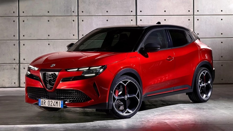 Не тех кровей: кроссовер Alfa Romeo Milano переименован в Junior из-за польской сборки