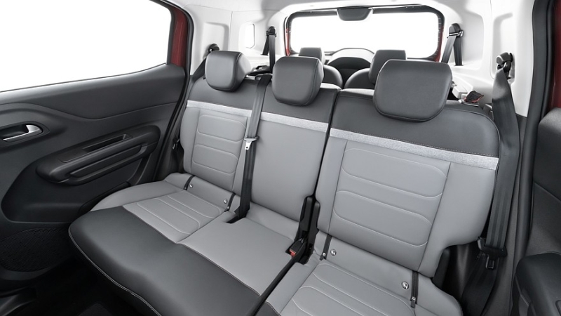 Новый Citroen C3 Aircross для Европы: до 7 мест, дешёвая платформа и дорогой дизайн