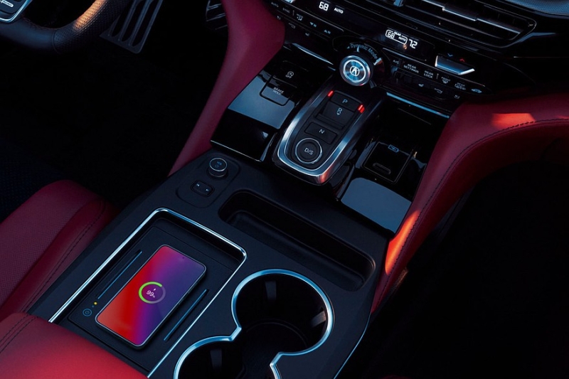 Обновлённый кроссовер Acura MDX: наконец-то с тачскрином