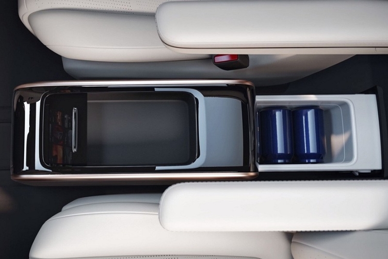 Представлен большой кроссовер eπ 008 от Dongfeng, ждём в России