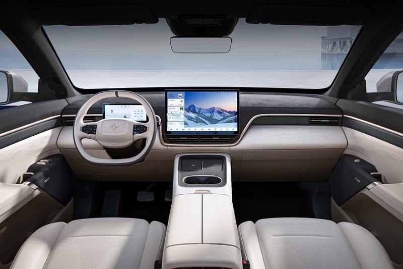 Представлен большой кроссовер eπ 008 от Dongfeng, ждём в России