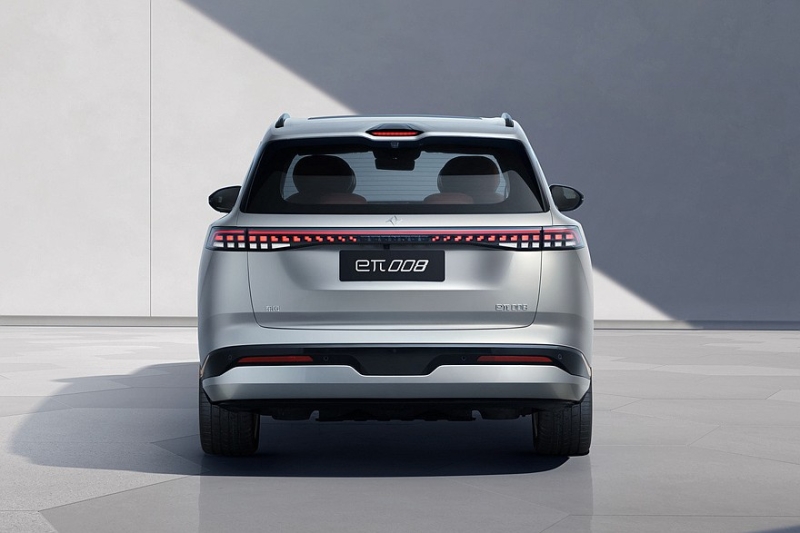 Представлен большой кроссовер eπ 008 от Dongfeng, ждём в России