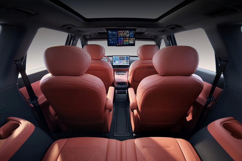 Представлен большой кроссовер eπ 008 от Dongfeng, ждём в России