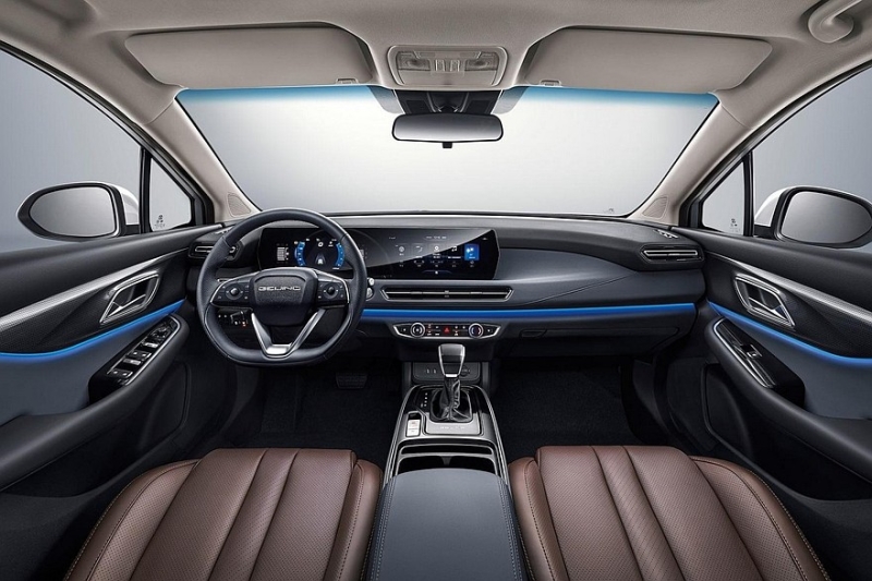 Седан BAIC U5 Plus получил битопливную версию в России, объявлены цены