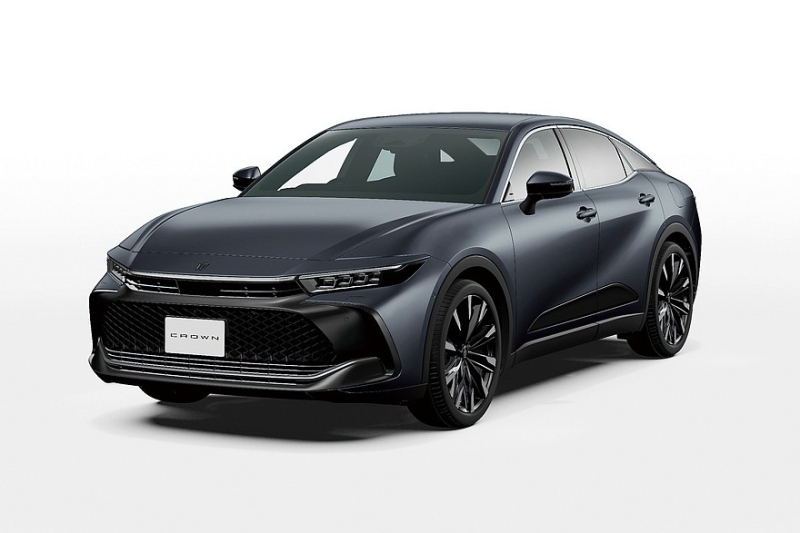 Седан Toyota Crown обрёл «внедорожную» версию Landscape: не только декор