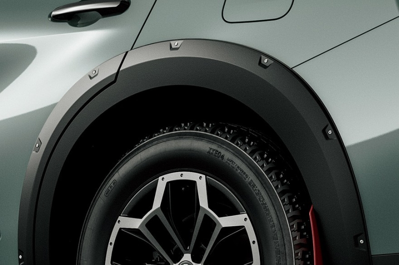 Седан Toyota Crown обрёл «внедорожную» версию Landscape: не только декор