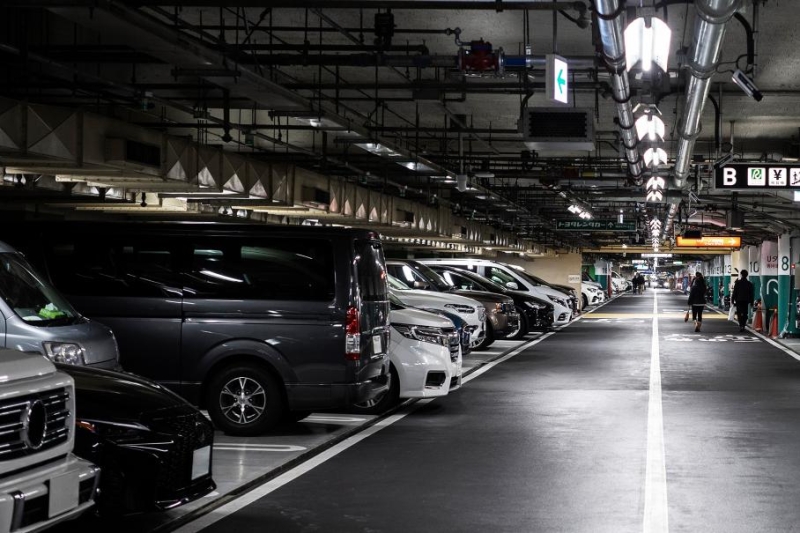 Стоимость машиноместа в Москве впервые превысила 3 миллиона рублей