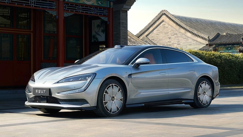 Yangwang в Пекине: хардкорная версия внедорожника U8 и 1306-сильный седан U7