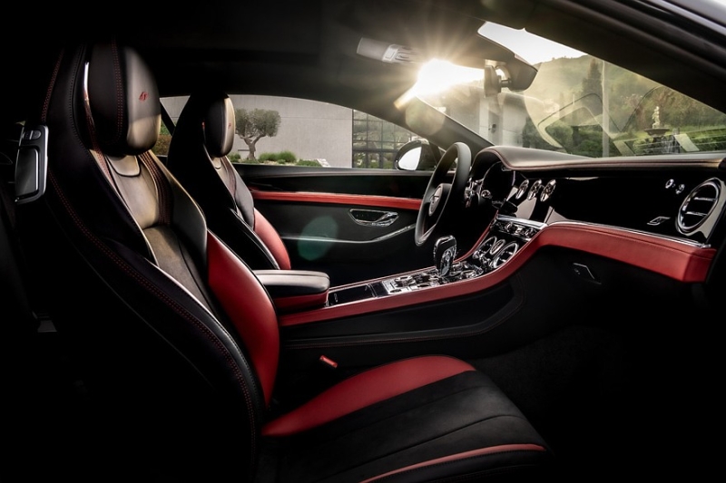 Bentley Continental GT нового поколения показался на первых официальных фото