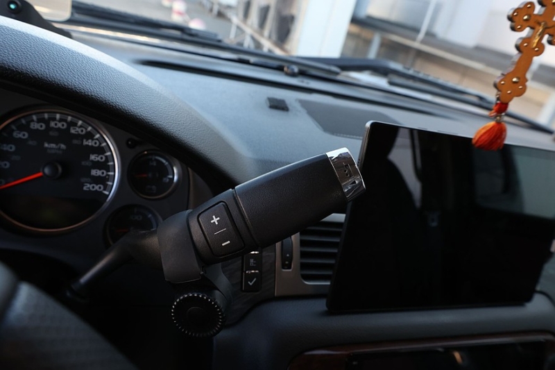 Chevrolet Tahoe III (GMT920) с пробегом: рычаги по сто тысяч, болты от КАМАЗа и крепкие V8