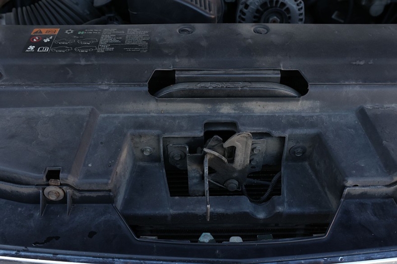 Chevrolet Tahoe III (GMT920) с пробегом: рычаги по сто тысяч, болты от КАМАЗа и крепкие V8