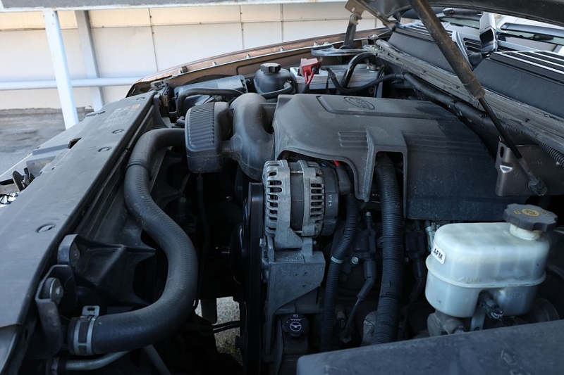 Chevrolet Tahoe III (GMT920) с пробегом: рычаги по сто тысяч, болты от КАМАЗа и крепкие V8