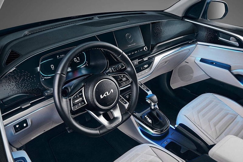 Kia Carens добрался до Узбекистана: кроссвэн дешевле родственного Seltos