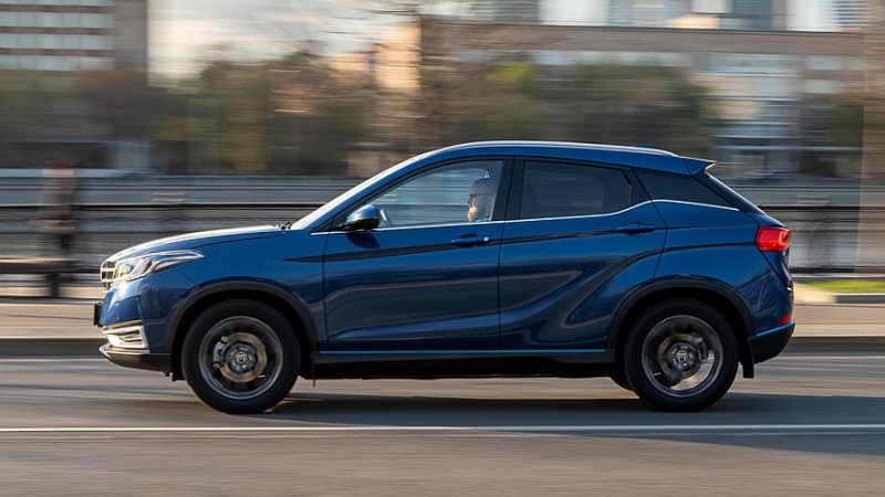 Кроссовер Evolute i-Joy получит тяговую батарею российского производства