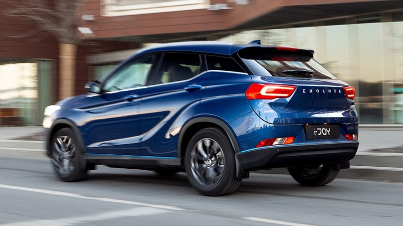 Кроссовер Evolute i-Joy получит тяговую батарею российского производства