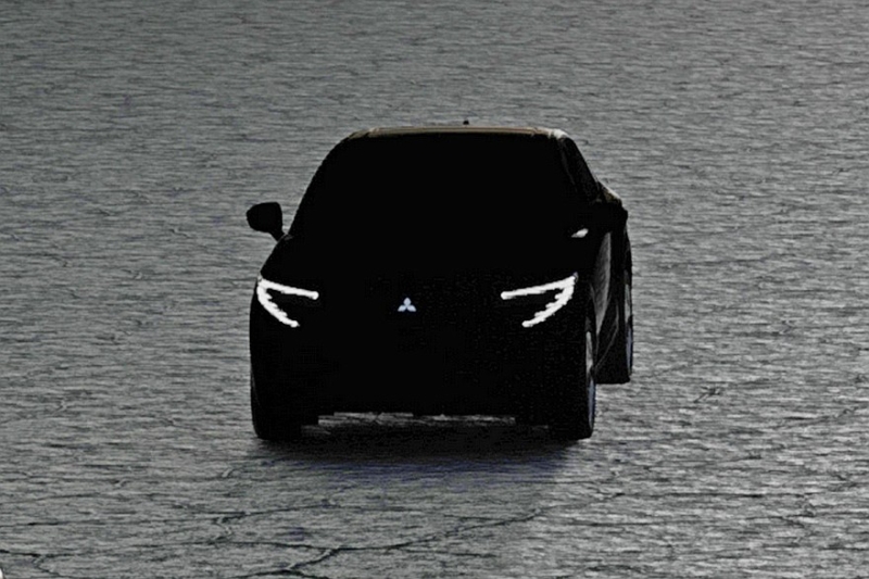 Mitsubishi засветила новинки: кроссоверы и внедорожный минивэн