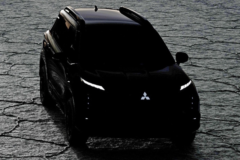 Mitsubishi засветила новинки: кроссоверы и внедорожный минивэн