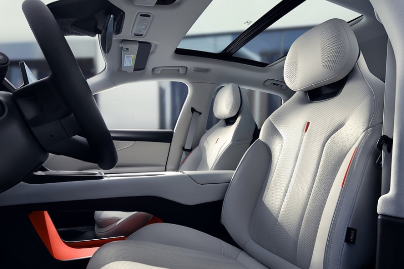 Мощный седан Lynk & Co 07 от Geely и Volvo: продажи начались