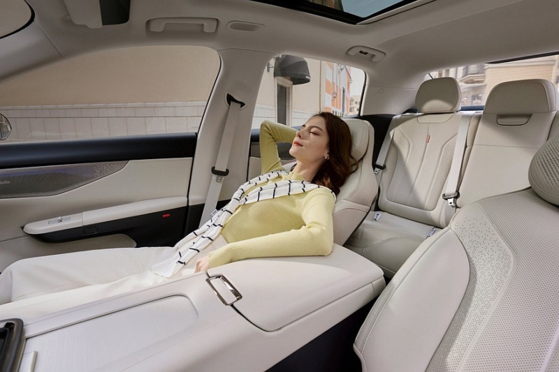 Мощный седан Lynk & Co 07 от Geely и Volvo: продажи начались