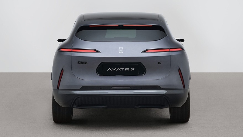 Новый кроссовер марки Avatr от Changan сбросил камуфляж