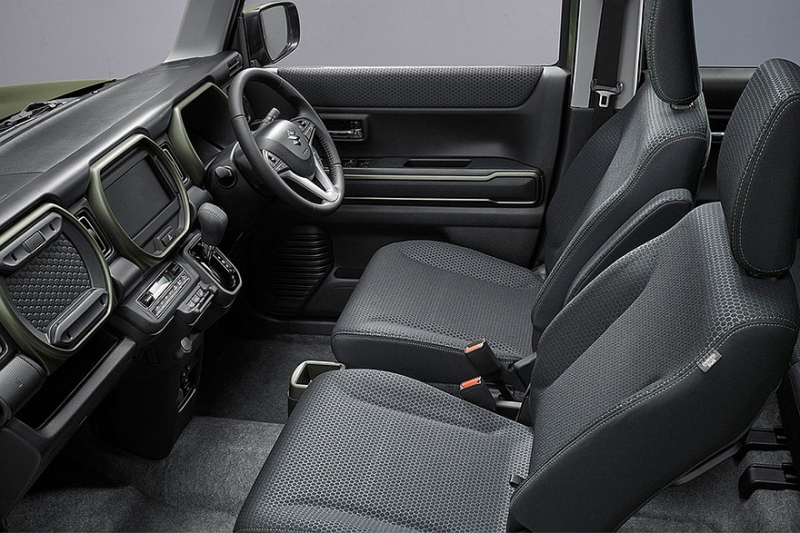 Новый модельный год принёс кроссоверу Suzuki Hustler «внедорожную» версию Tough Wild