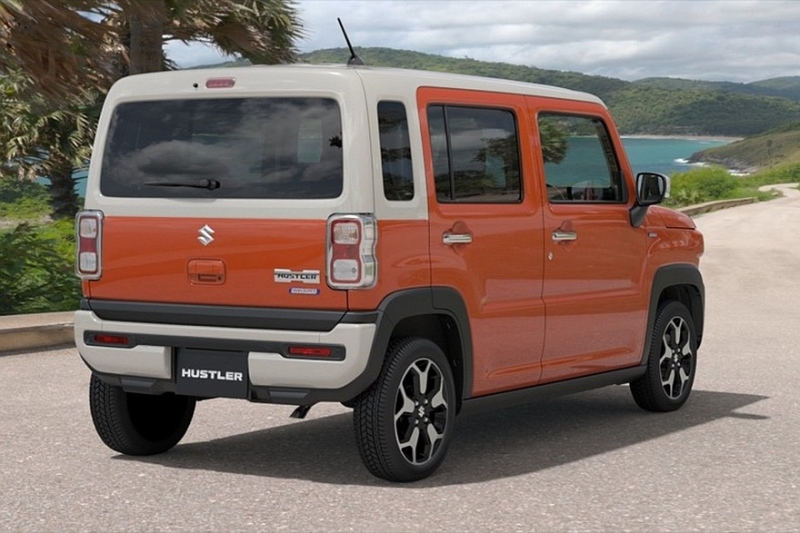 Новый модельный год принёс кроссоверу Suzuki Hustler «внедорожную» версию Tough Wild