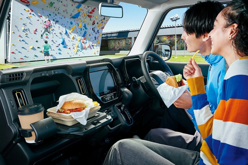 Новый модельный год принёс кроссоверу Suzuki Hustler «внедорожную» версию Tough Wild