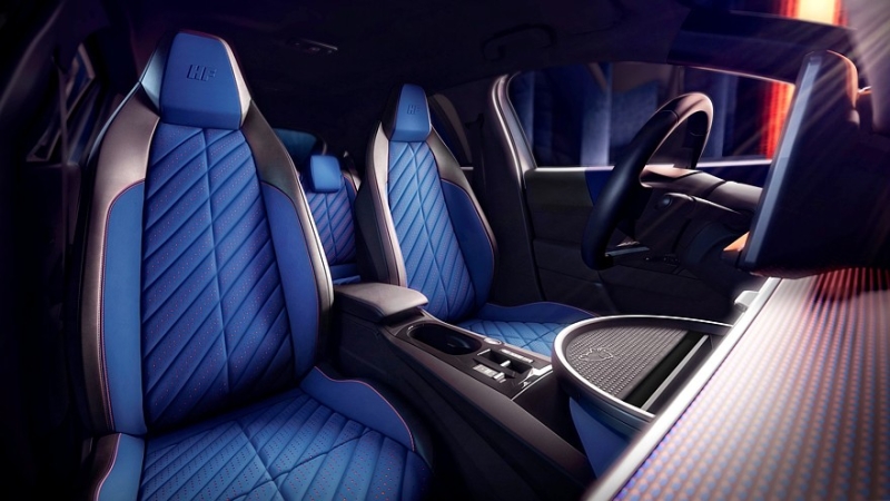 Первые фотографии дорожного хот-хэтча Lancia Ypsilon HF и раллийного Ypsilon Rally 4 HF