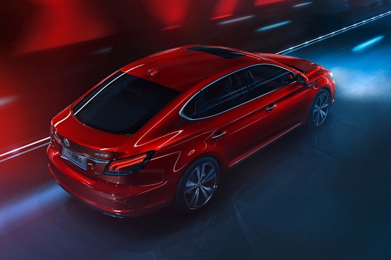 Альтернатива Skoda Octavia: в России стартуют продажи лифтбека MG 6