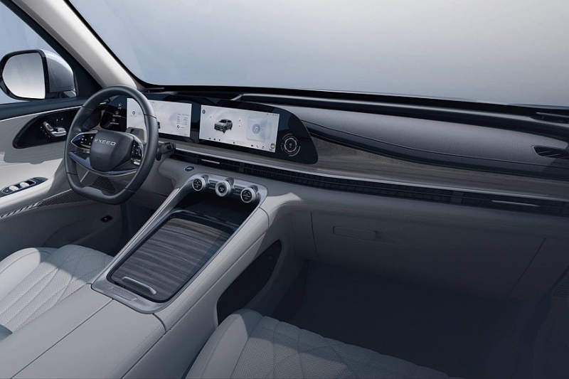 Анонсирован флагманский кроссовер Omoda: в России такой тоже продают, но под другим брендом