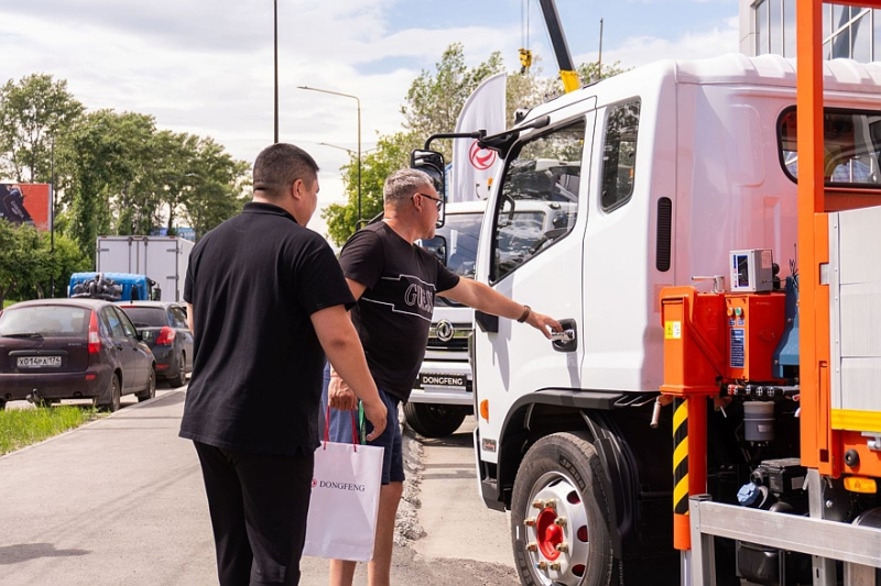 Автопробег среднетоннажных грузовиков DONGFENG на Урале!