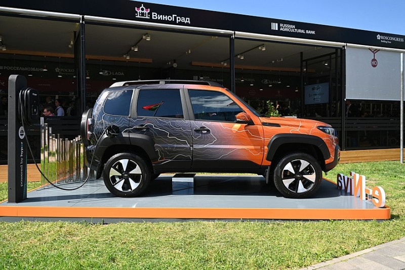 Электрическая Lada e-Niva Travel дебютировала на полях ПМЭФ в статусе концепта