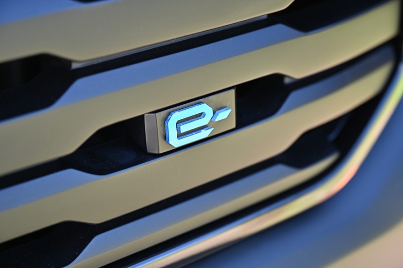 Электрическая Lada e-Niva Travel дебютировала на полях ПМЭФ в статусе концепта