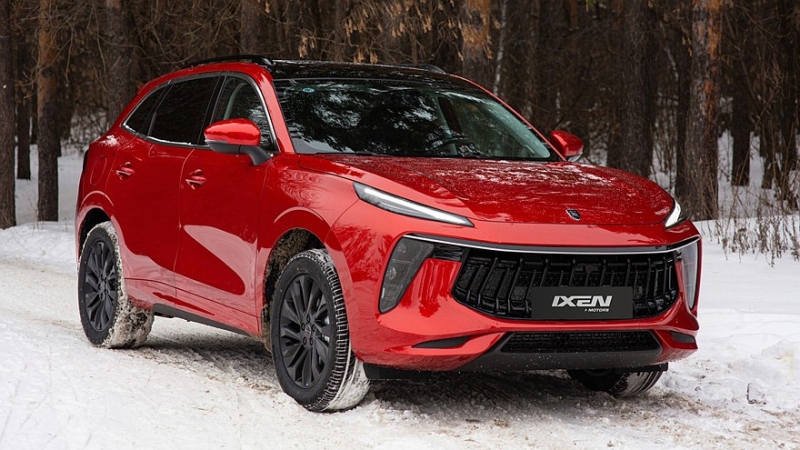 Forthing назвал стоимость минивэна Yacht местной сборки и снизил ценник кроссовера T5 Evo