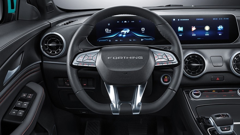 Forthing назвал стоимость минивэна Yacht местной сборки и снизил ценник кроссовера T5 Evo