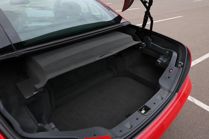 Mercedes-Benz SL V (R230) с пробегом: ужасы уличных машин и громоздкая электрика