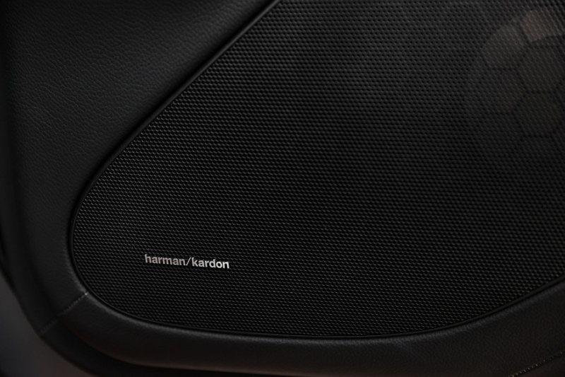 Mercedes-Benz SL V (R230) с пробегом: ужасы уличных машин и громоздкая электрика